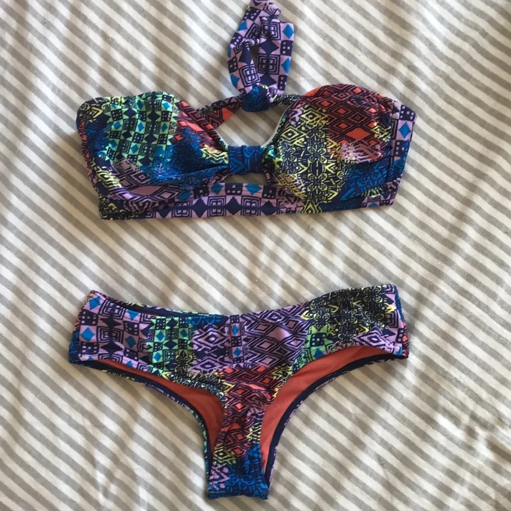 Oneill Bikini Set - Picture 1 of 4